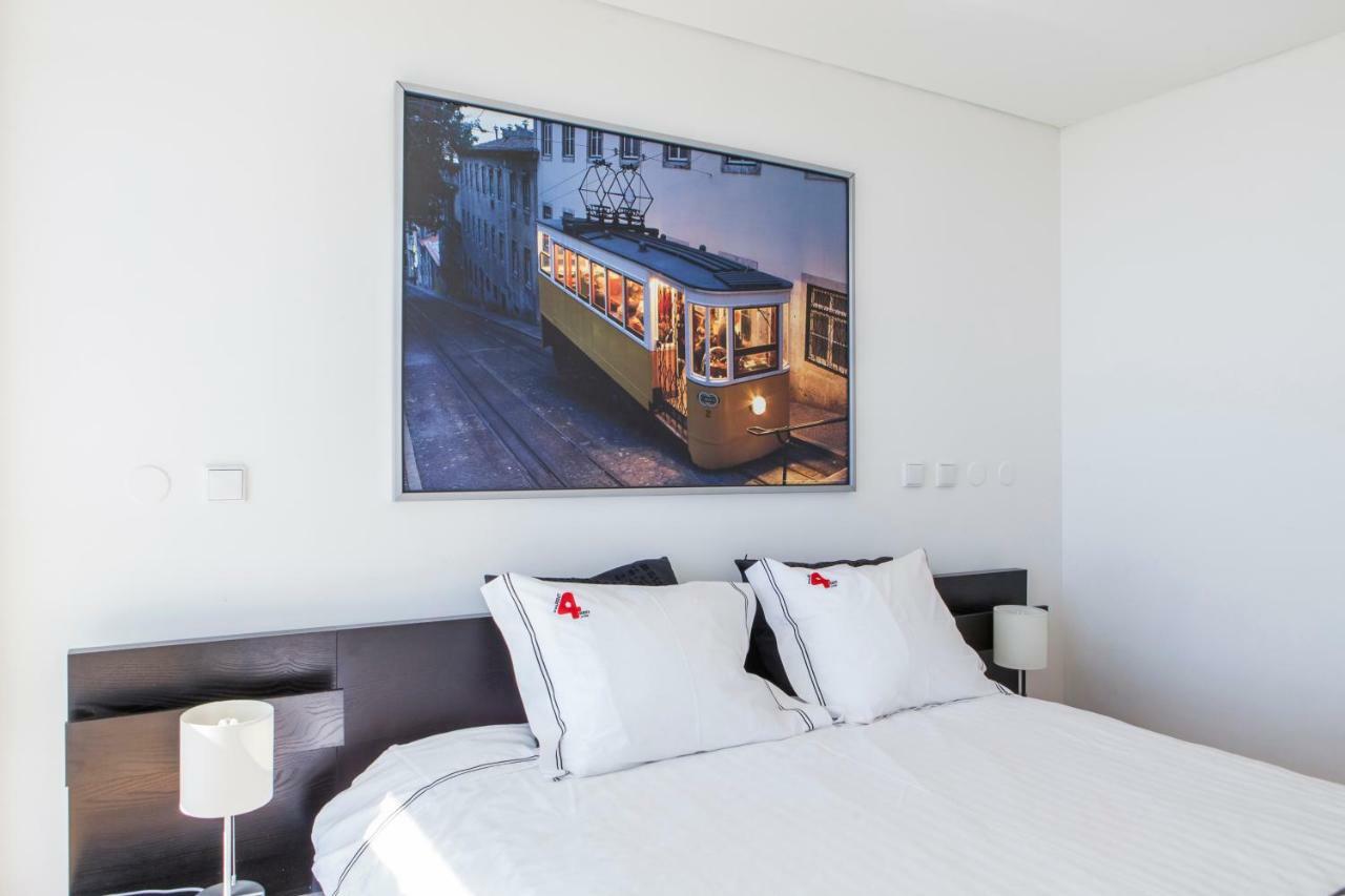 Rent4Rest Lisbon Parque Das Nacoes 17Th Floor River View Exterior photo